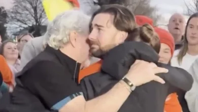 Pauline Quirke’s son completes 140km trek for Alzheimer’s research