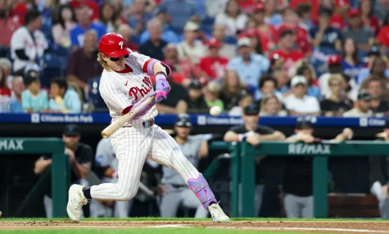 Phillies Gold Glover Projected To Bolt For 2-Year, $30M Deal With Giants