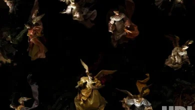 Photo: Christmas Tree and Neapolitan Baroque Cr che at Met Fifth Avenue - NYP20251201125