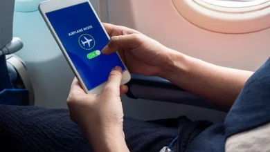 Pilot explains what actually happens if you forget to put phone on airplane mode