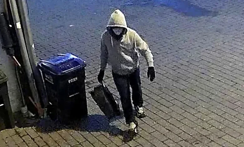 Pipe bomb suspect told FBI he believed 2020 election conspiracy theories