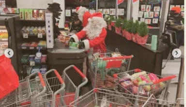 Plateau-Mont-Royal | Trois pères Noël et des lutins dévalisent un supermarché