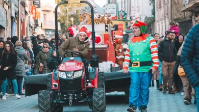 Ploërmel : nos photos du défilé des chars des Carnavaliers et des voitures illuminées