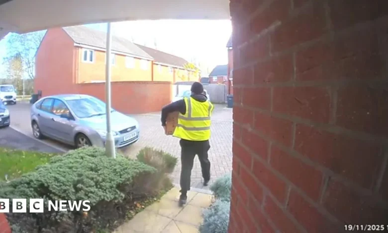 Police probe reports of parcels taken from Kingsway doorsteps