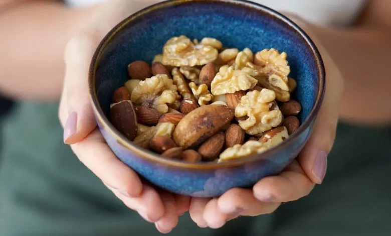 Popular daily snack found to boost brain blood flow in older adults, new study shows