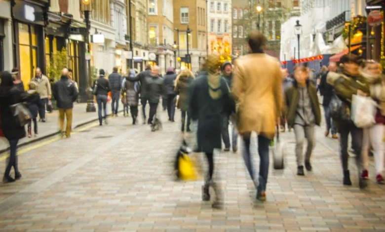 Popular fast food chain with 71 stores to close UK shops as it falls into administration