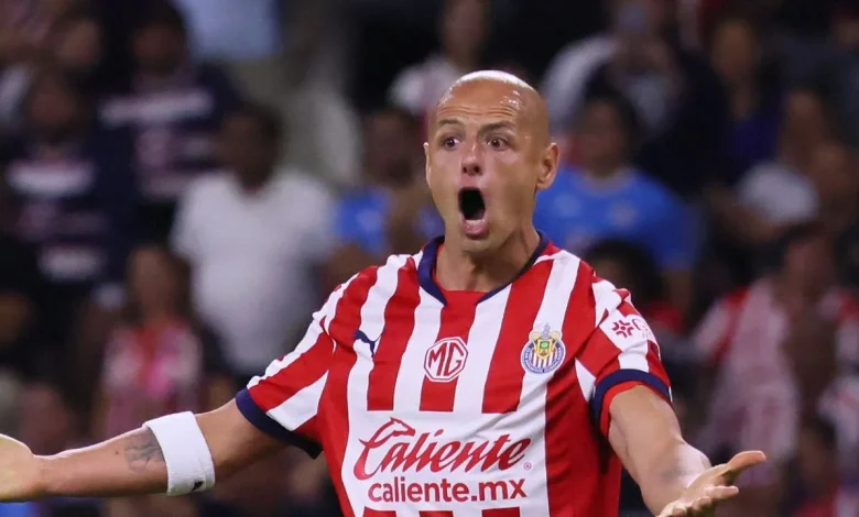 Por qué no juega Chicharito en el duelo de Cruz Azul vs Chivas, de la Liguilla del Apertura 2025