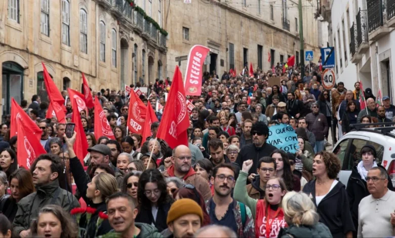 Portuguese workers bring country to a halt in historic general strike