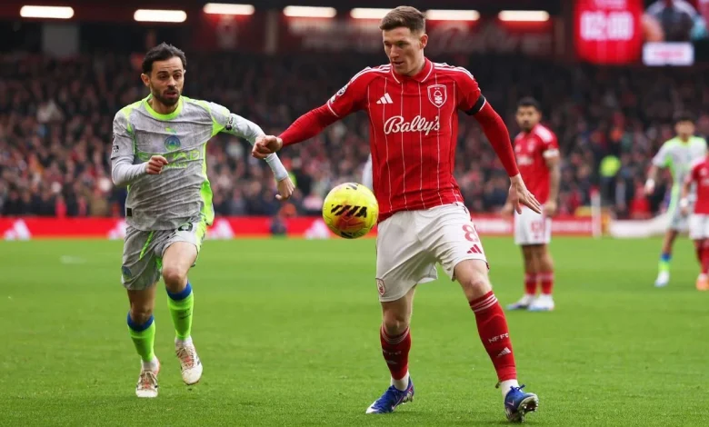 Premier League live updates: Man City can go top with win at Forest