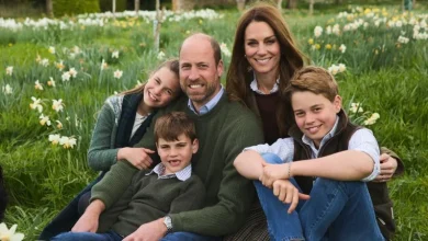Prince and Princess of Wales release Christmas card photo