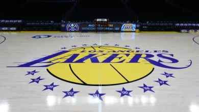Proposed three-team Lakers trade sends point guard to Mavericks for $175 million superstar