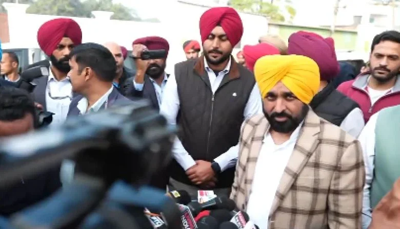 Punjab Elections Updates: CM Bhagwant Singh Mann Casts Vote in Mangwal Village, Sangrur