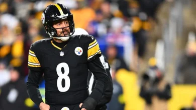 QB Rodgers calls out WRs after 'boo-worthy' loss