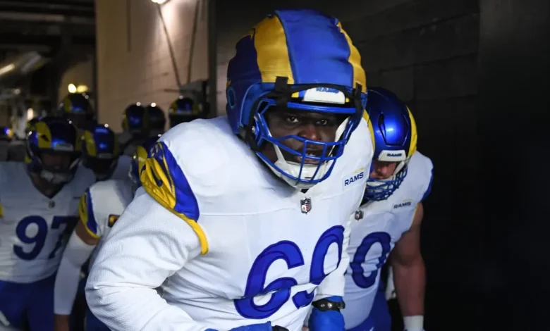 Rams starting lineman suffers injury in first quarter vs. Seahawks