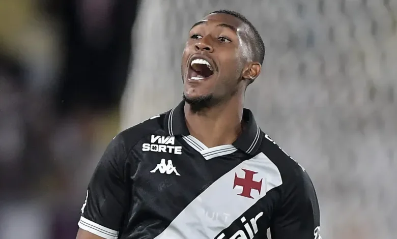 Rayan abre o placar contra o Corinthians, mas gol estava impedido por um detalhe