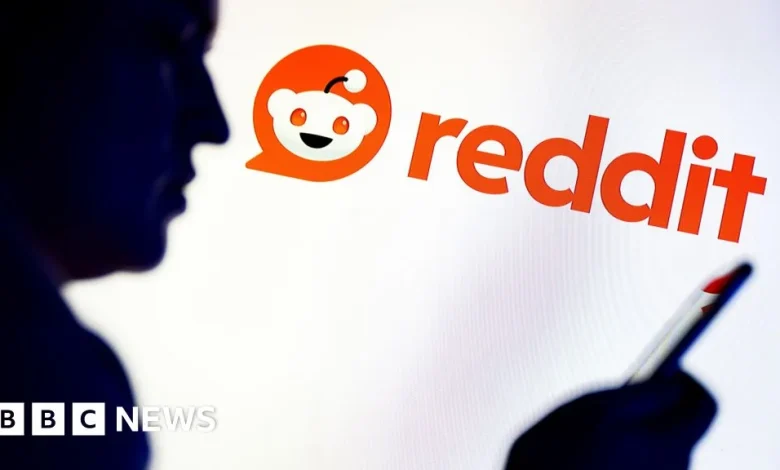 Reddit launches High Court challenge to Australia's social media ban for kids
