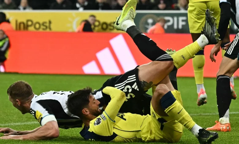 Ref Watch: Newcastle penalty against Tottenham analysed as Dermot Gallagher questions why referee noticed grappling but 'ignored' it