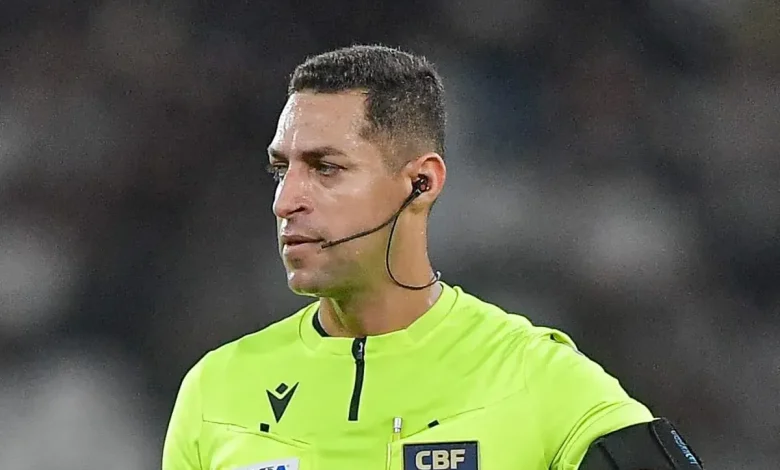 Renata Ruel vê erro de arbitragem em Corinthians x Cruzeiro ao não expulsar André Ramalho