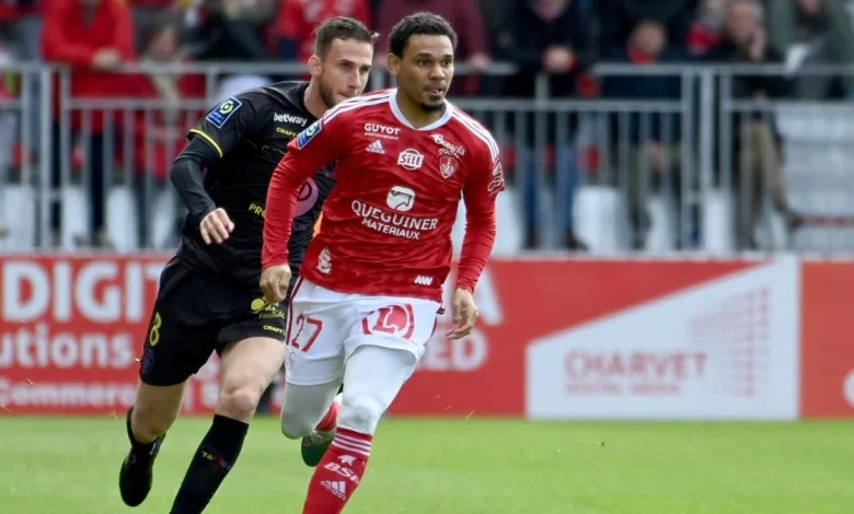 Rennes - Brest : les deux bourdes monumentales de Kenny Lala en 1 minute