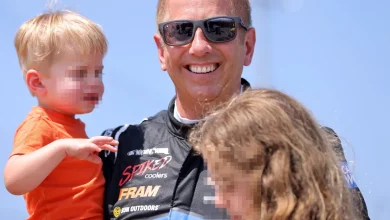 Rennfahrer und Familie getötet: Privatjet stürzt auf Flughafen ab