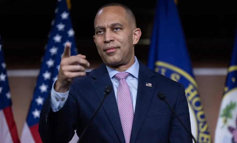 Rep Hakeem Jeffries questions SCORE Act motives, likens halted vote to Lane Kiffin’s LSU move amid NIL debate