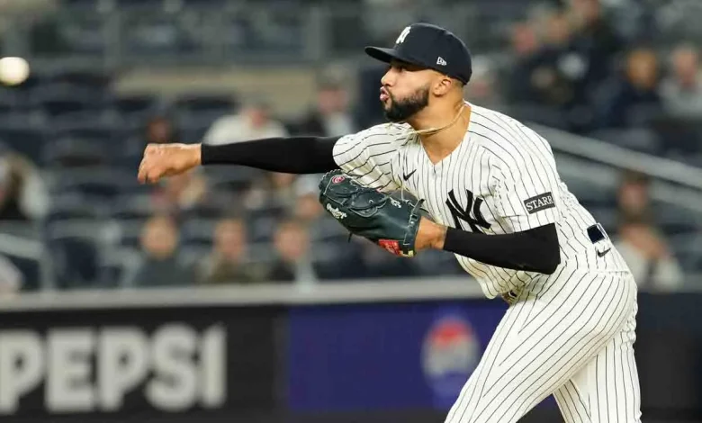 Report: Devin Williams agrees to three-year deal with Mets