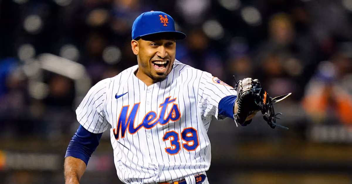 Reports: Dodgers agree to deal with closer Diaz