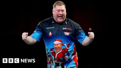 Ricky Evans would walk on to darts 'with reindeer if I could'