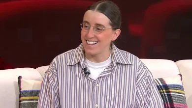 Robby Hoffman Talks John Mulaney Directing Her Comedy Special