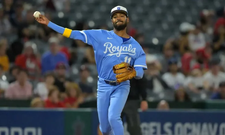 Royals agree to 5-year contract extension with Maikel Garcia