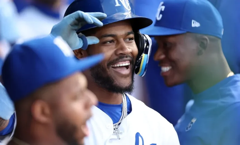 Royals sign Maikel Garcia to five-year contract extension