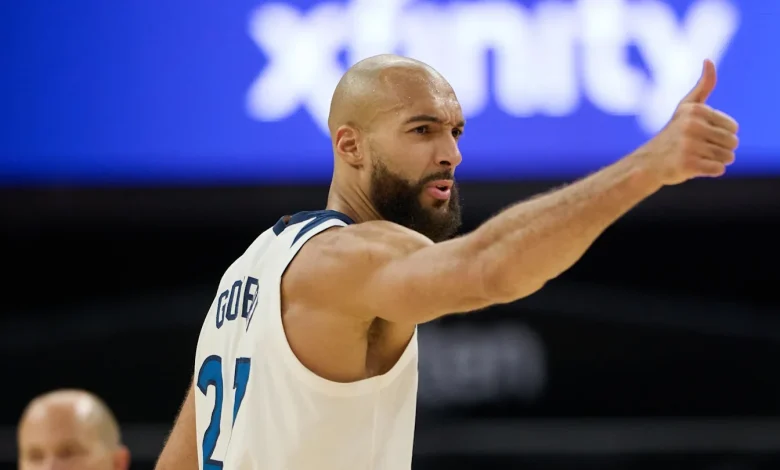 Rudy Gobert exits Wolves-Kings game for 'personal reasons'