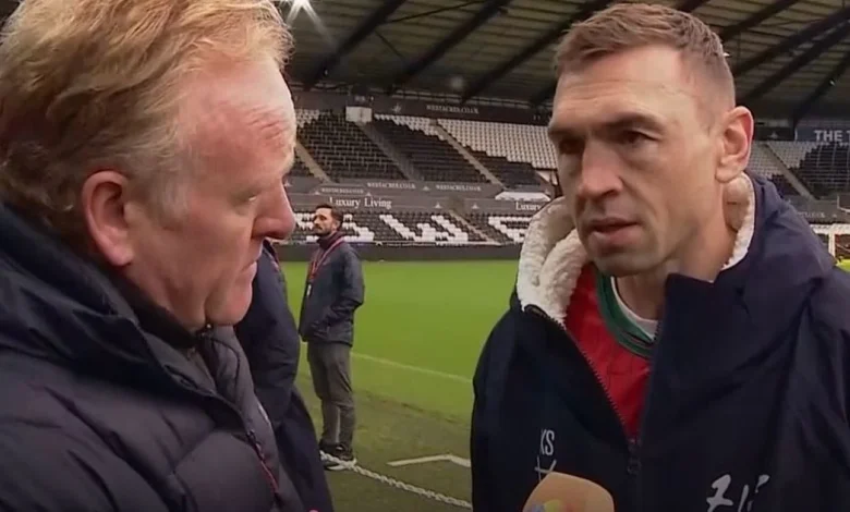 Rugby legend Kevin Sinfield arrives in Welsh city for very special cause