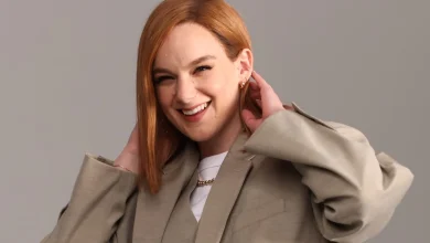 SNL Breakout Ashley Padilla Sets First Late Night Interview—With Seth Meyers