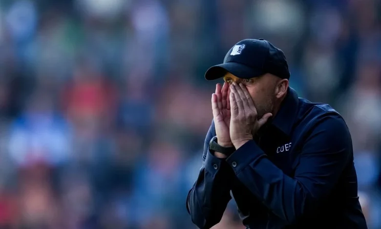 SPORTCOLUMN: Dick Schreuder lijkt me zo’n trainer die een blos terug kan brengen op de wangetjes van de Ajacieden