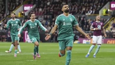 Salah back in Liverpool's squad after talks with Slot