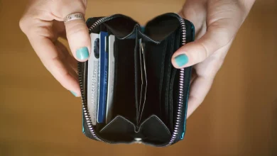 Salaires, 13e mois, étrennes : tout est bloqué jusqu’au 29 décembre, et c’est normal…