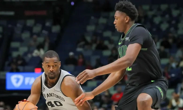 San Antonio Spurs hold off Derik Queen, Pelicans for a close win