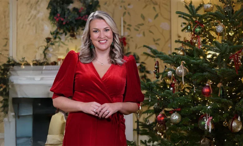 Sara Davies' Christmas Craft Off