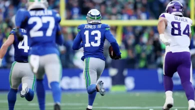 Seahawks vs. Vikings 2nd half live discussion: Ernest Jones is our hero