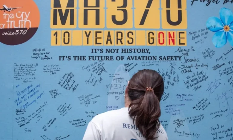 Search resumes to solve mystery of missing Malaysia Airlines flight MH370