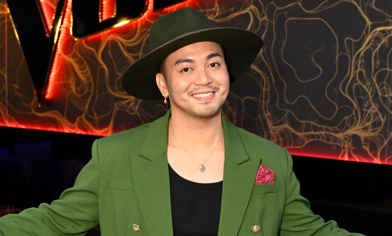 Season 26 Winner Sofronio Vasquez Makes Triumphant Return to 'The Voice' Finale Stage With a Champion Caliber Performance