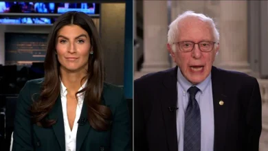 Sen. Sanders: "God help us" if Trump grades himself an "A+++++" on economy