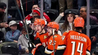 Sennecke Goes Top Corner