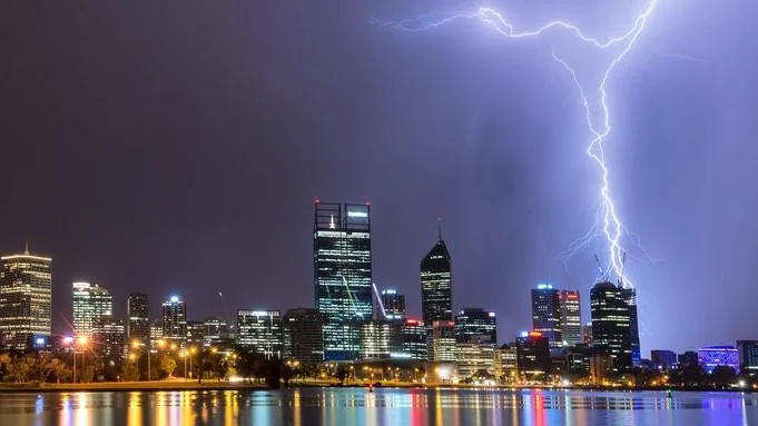Severe thunderstorm to batter Perth with hail, floods