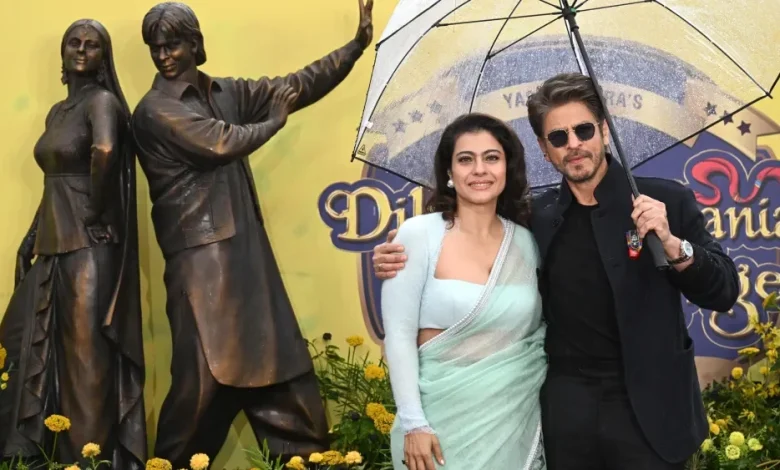 Shah Rukh Khan, Kajol Unveil 'DDLJ' Bronze Statue in London