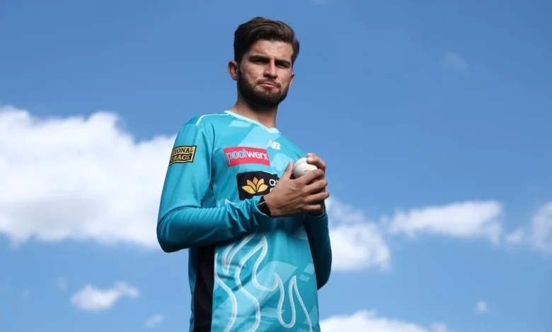Shaheen Shah Afridi removed from attack for dangerous bowling on BBL debut
