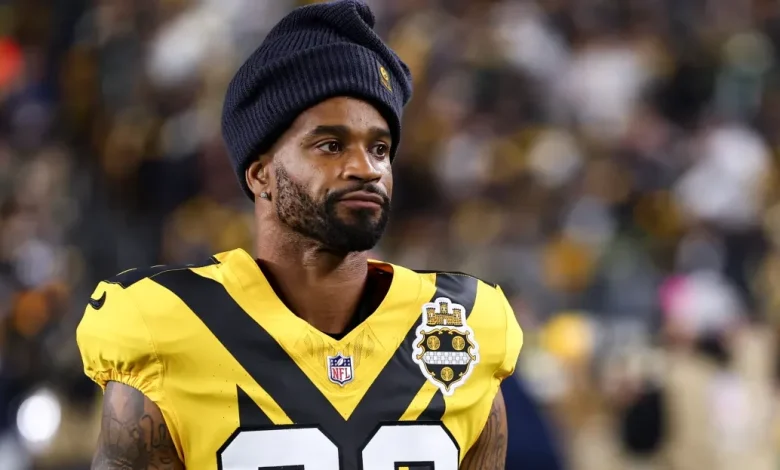 Should the Eagles bring Darius Slay back to Philly?