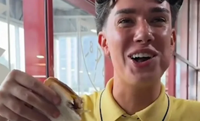 'Show some respect': US influencer James Charles' offhand remark while trying a Bunnings sausage sizzle has Aussies aghast