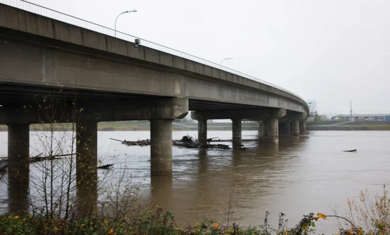 Skagit River near Mount Vernon expected to reach record levels Thursday night